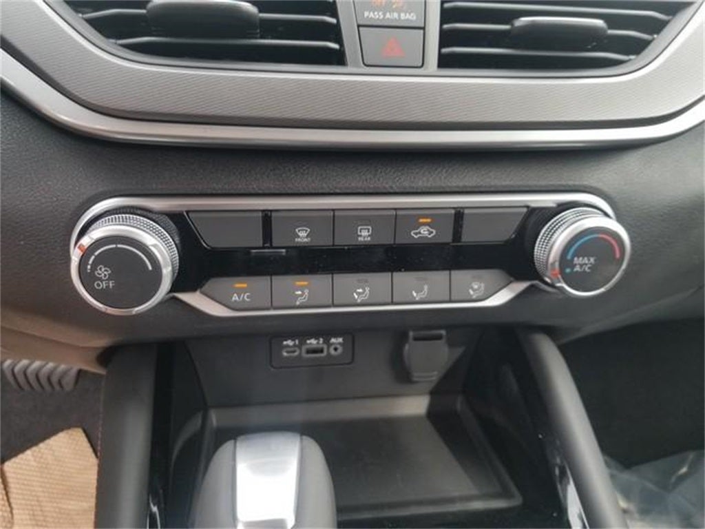 2025 Nissan Altima 2.5 SR