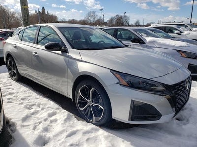 2025 Nissan Altima 2.5 SR