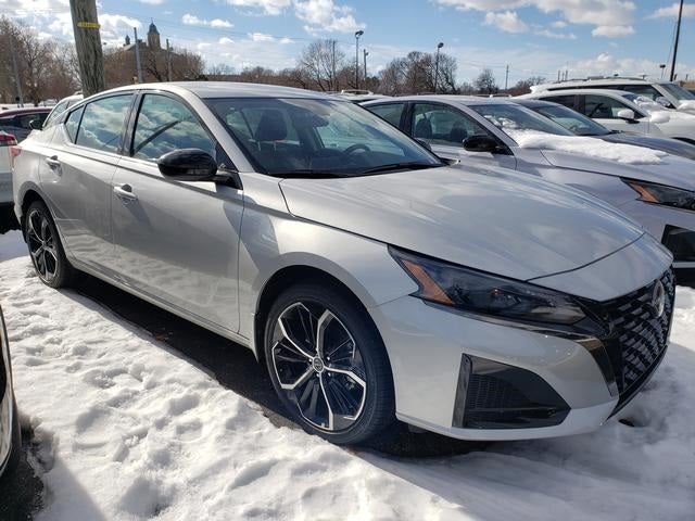 2025 Nissan Altima 2.5 SR