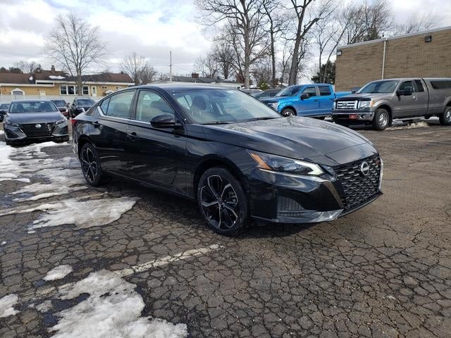 2025 Nissan Altima 2.5 SR