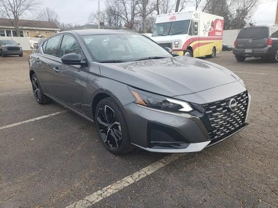 2025 Nissan Altima 2.5 SR