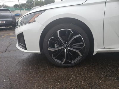 2025 Nissan Altima 2.5 SR