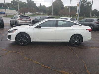 2025 Nissan Altima 2.5 SR