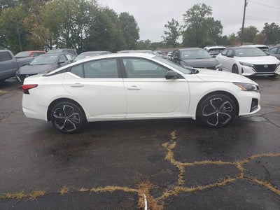 2025 Nissan Altima 2.5 SR