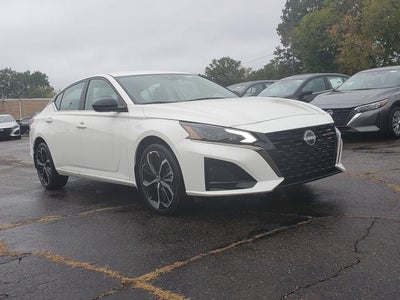 2025 Nissan Altima 2.5 SR