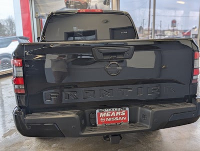 2023 Nissan Frontier SV Midnight Edition