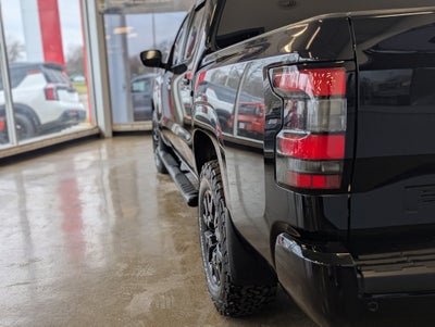 2023 Nissan Frontier SV Midnight Edition