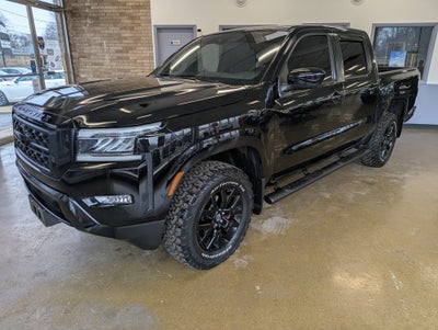 2023 Nissan Frontier SV Midnight Edition