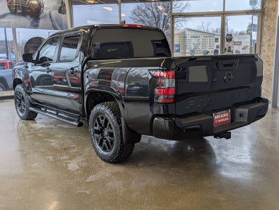 2023 Nissan Frontier SV Midnight Edition