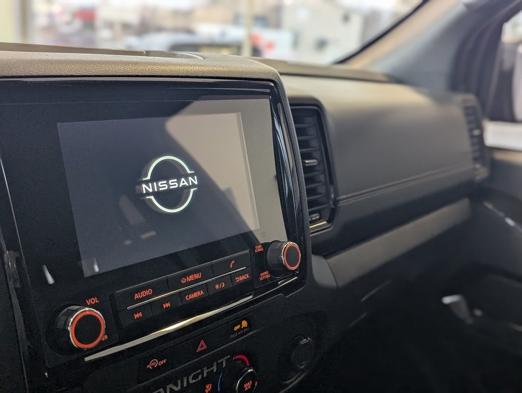 2023 Nissan Frontier SV Midnight Edition