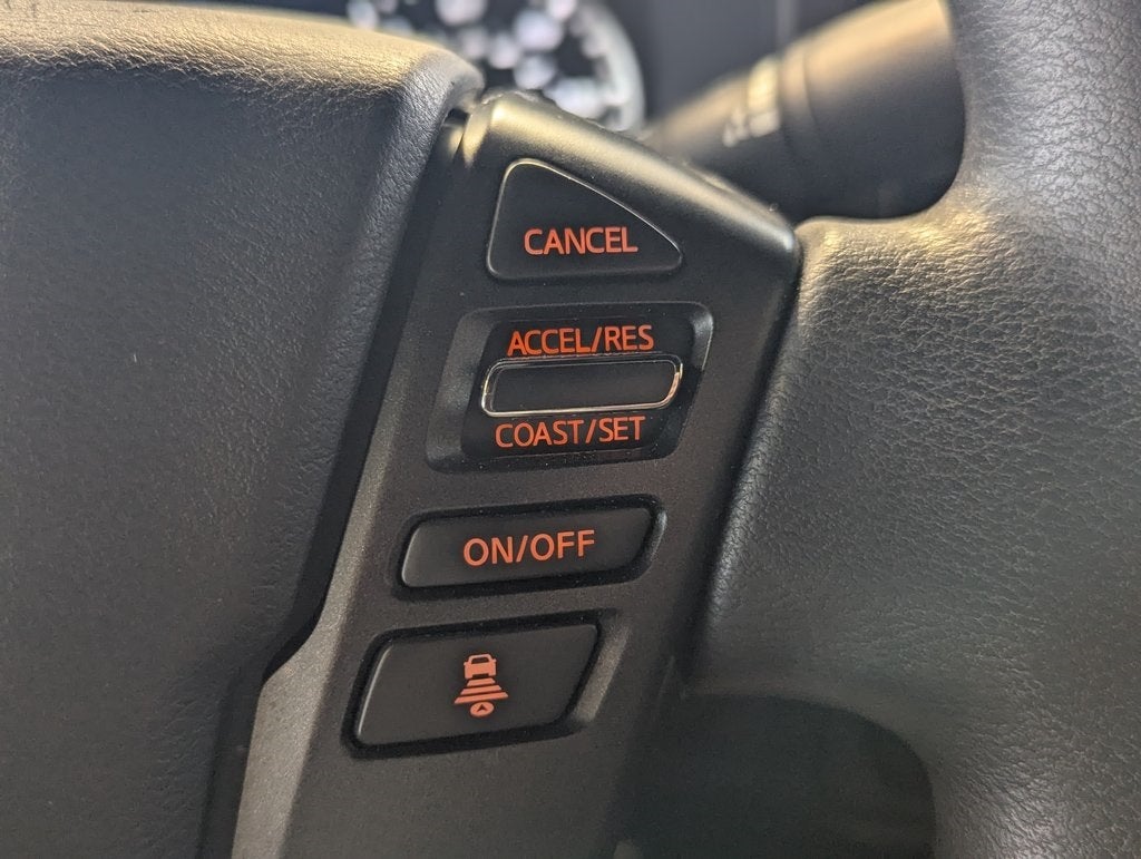 2023 Nissan Frontier SV Midnight Edition