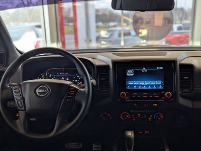 2023 Nissan Frontier SV Midnight Edition