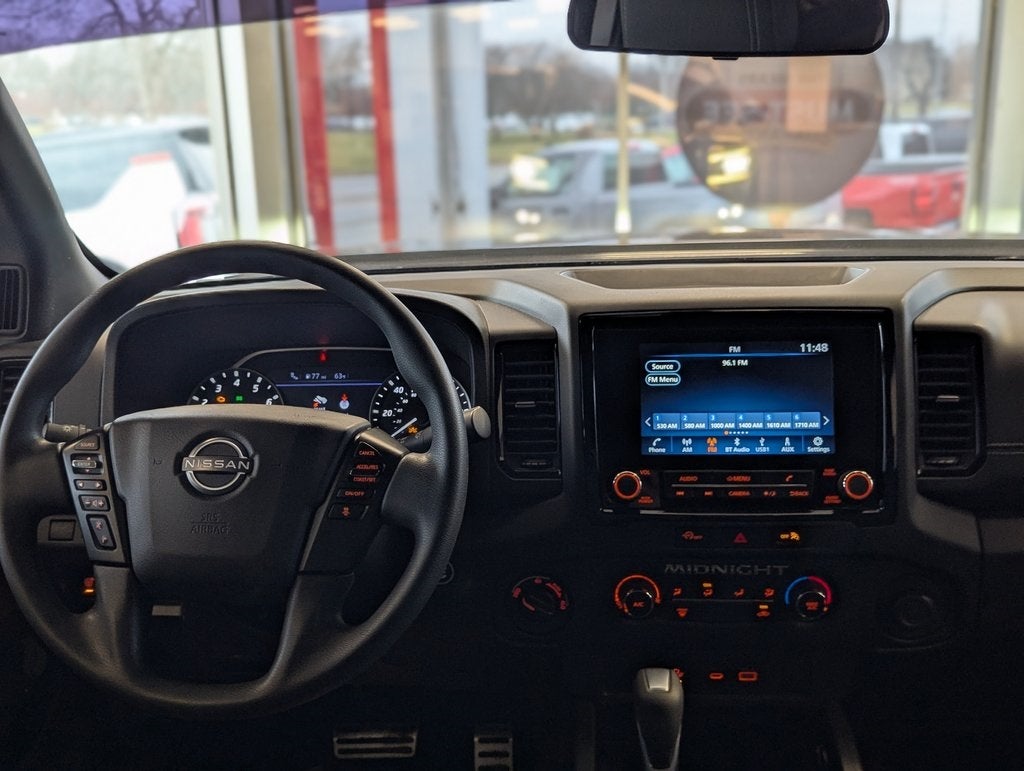 2023 Nissan Frontier SV Midnight Edition