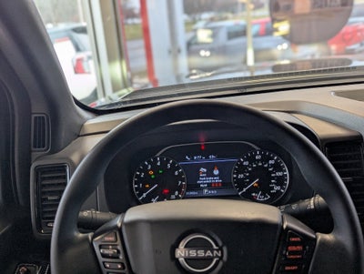 2023 Nissan Frontier SV Midnight Edition