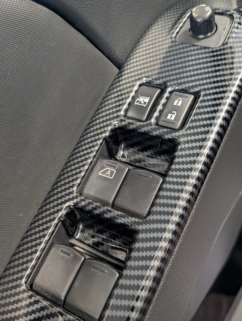 2023 Nissan Frontier SV Midnight Edition