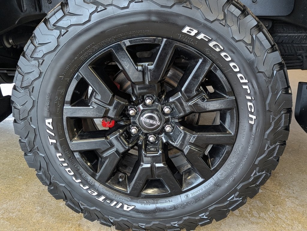2023 Nissan Frontier SV Midnight Edition