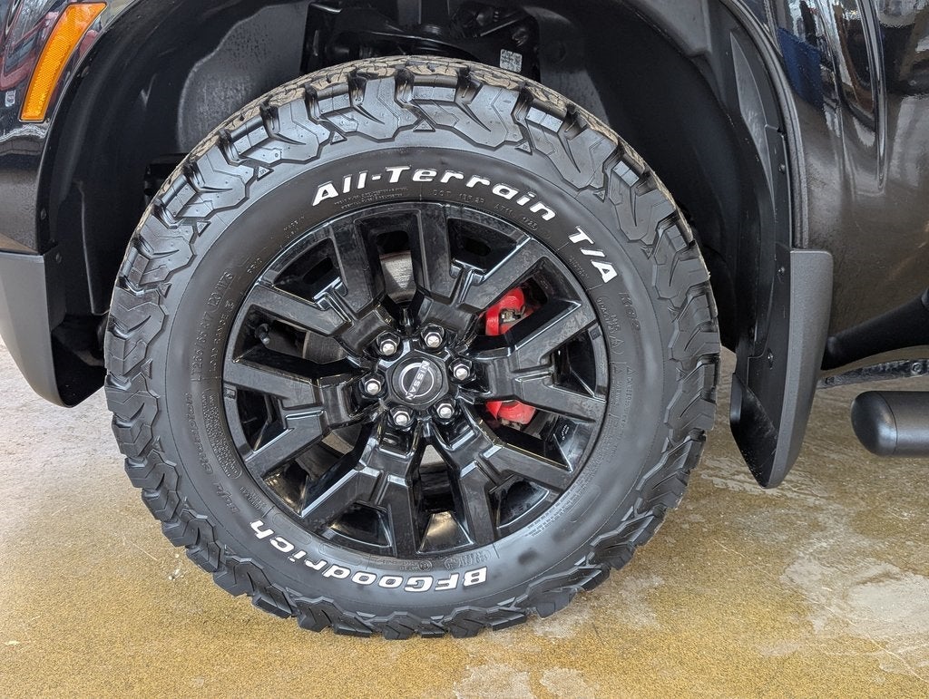 2023 Nissan Frontier SV Midnight Edition