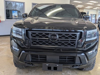 2023 Nissan Frontier SV Midnight Edition