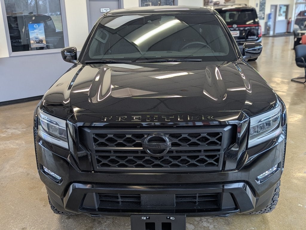 2023 Nissan Frontier SV Midnight Edition