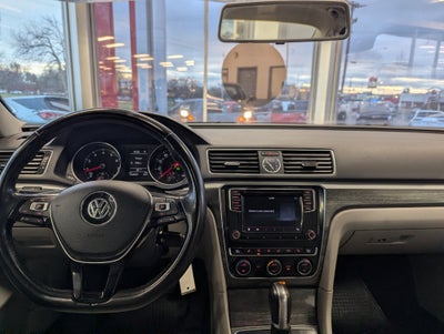 2016 Volkswagen Passat 1.8T SE
