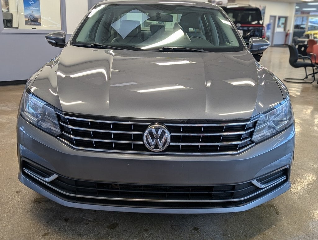 2016 Volkswagen Passat 1.8T SE