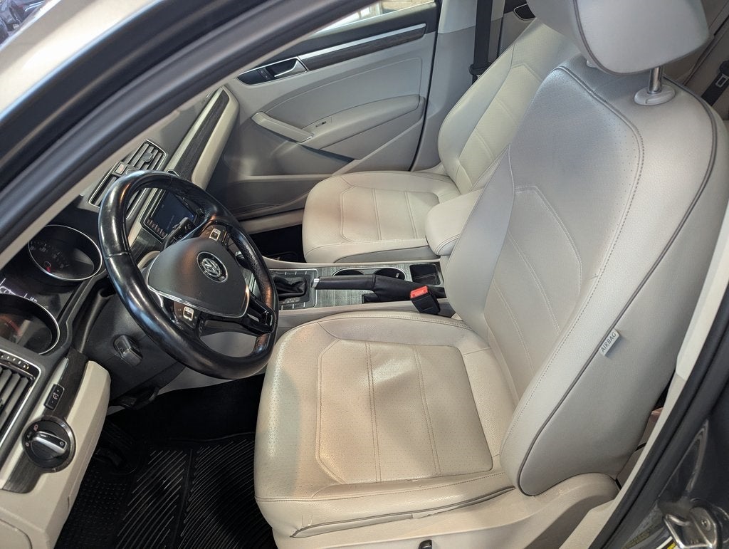 2016 Volkswagen Passat 1.8T SE