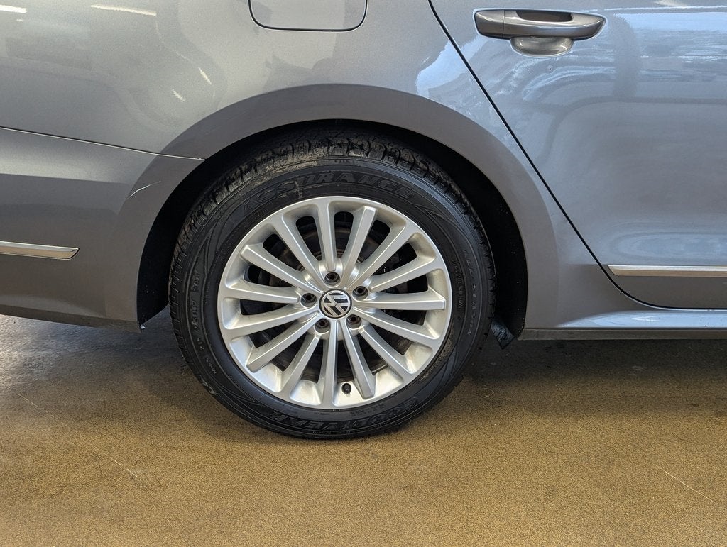 2016 Volkswagen Passat 1.8T SE