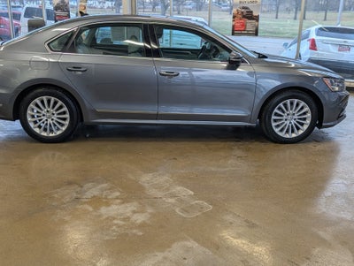 2016 Volkswagen Passat 1.8T SE