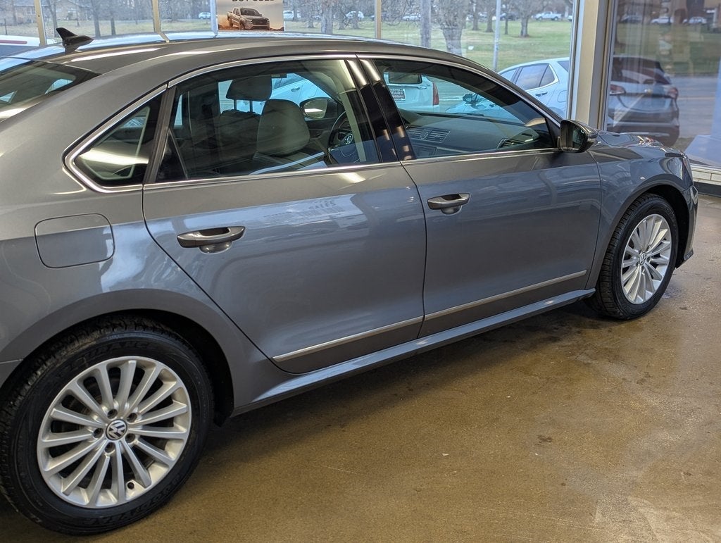2016 Volkswagen Passat 1.8T SE