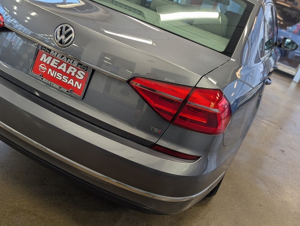 2016 Volkswagen Passat 1.8T SE