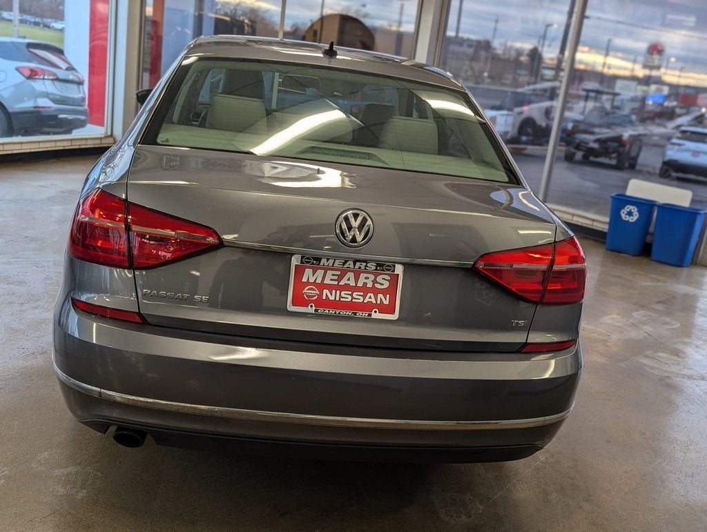 2016 Volkswagen Passat 1.8T SE