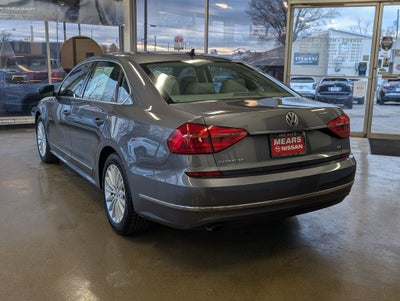 2016 Volkswagen Passat 1.8T SE