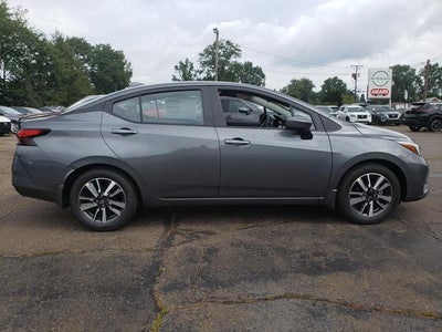 2025 Nissan Versa 1.6 SV