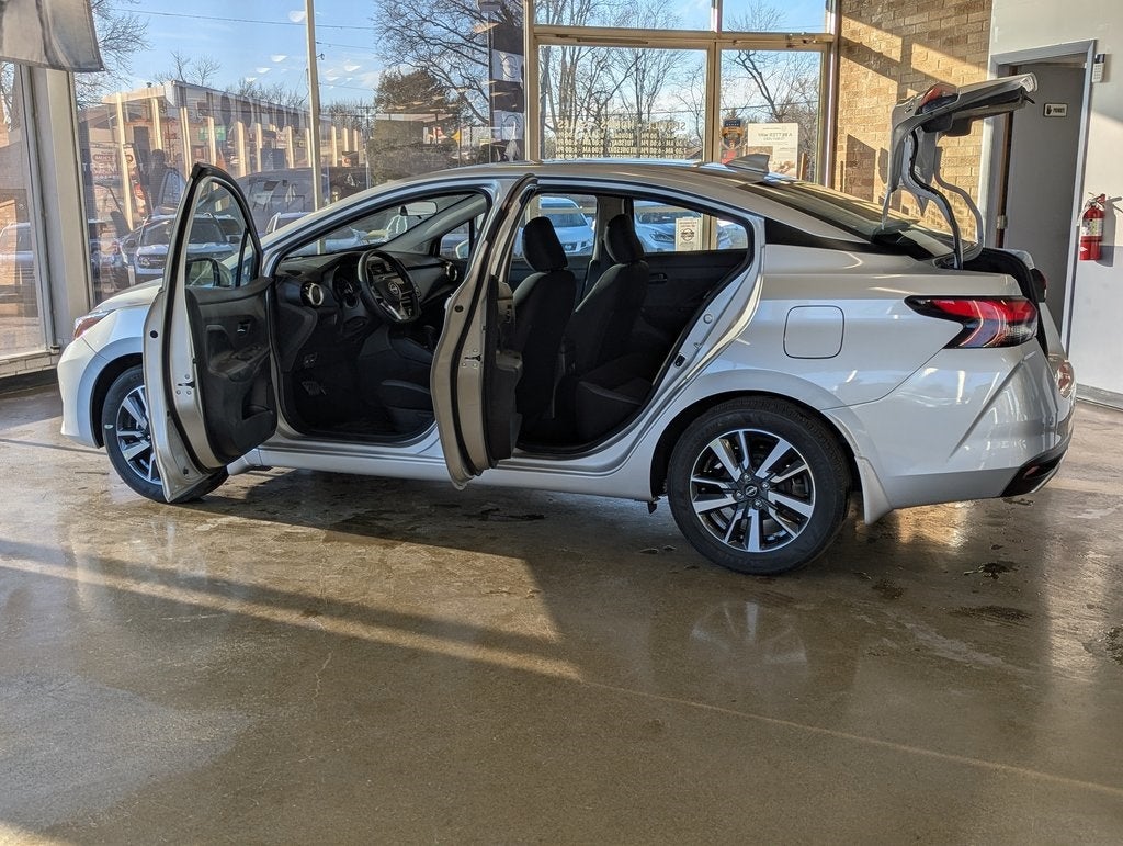 2025 Nissan Versa 1.6 SV