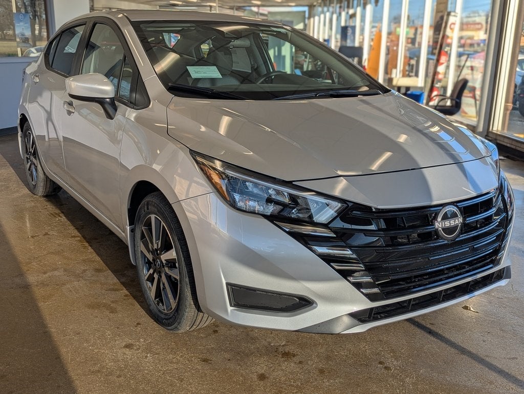2025 Nissan Versa 1.6 SV