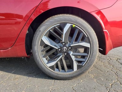 2025 Nissan Versa 1.6 SR