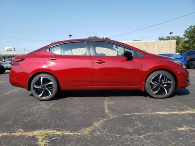 2025 Nissan Versa 1.6 SR