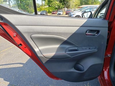 2025 Nissan Versa 1.6 SR