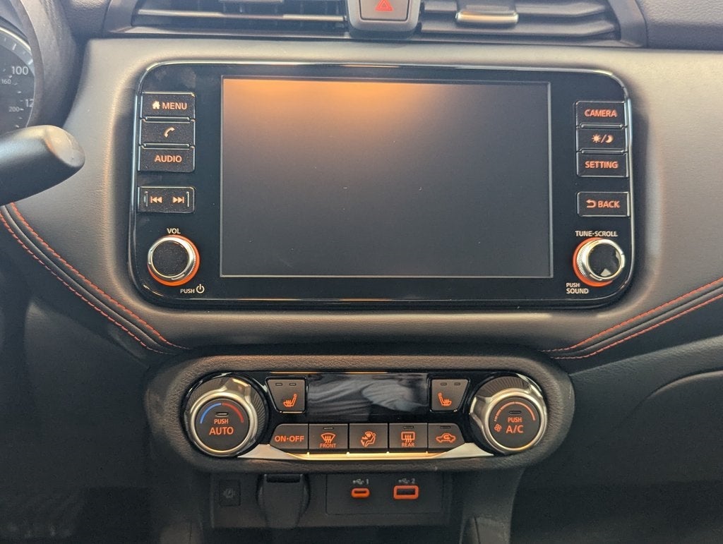 2025 Nissan Versa 1.6 SR