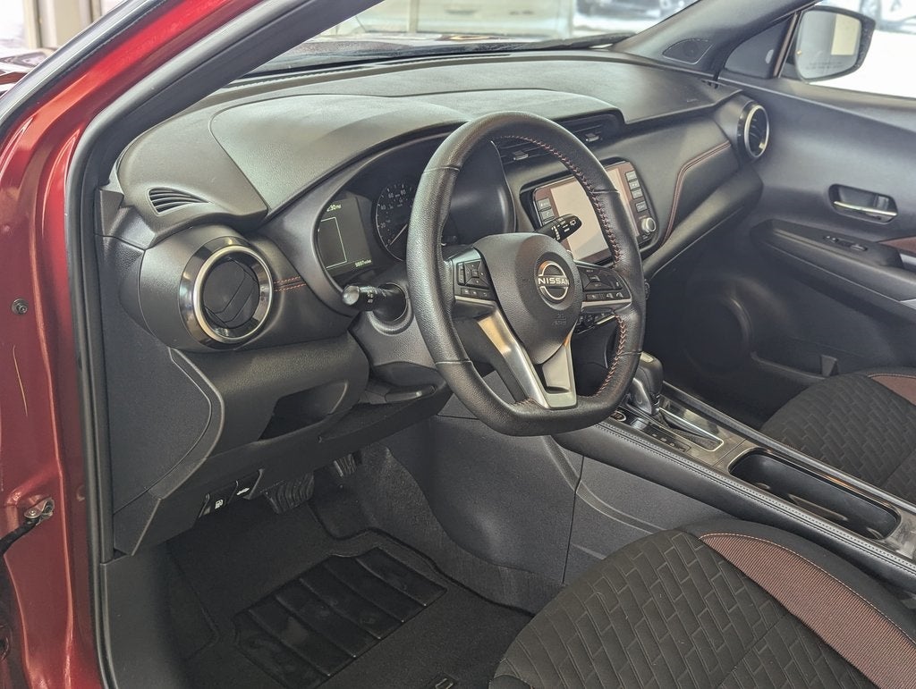 2023 Nissan Kicks SR