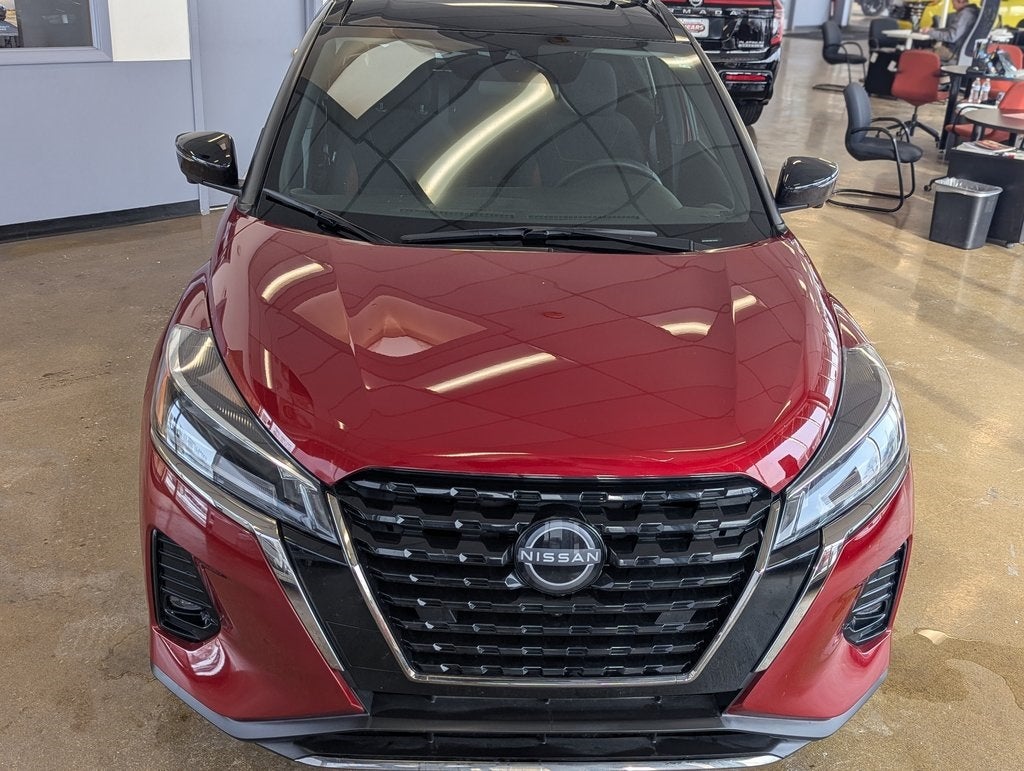 2023 Nissan Kicks SR