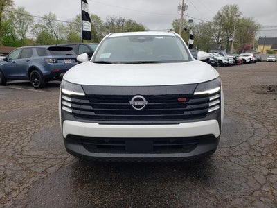 2025 Nissan Kicks SR