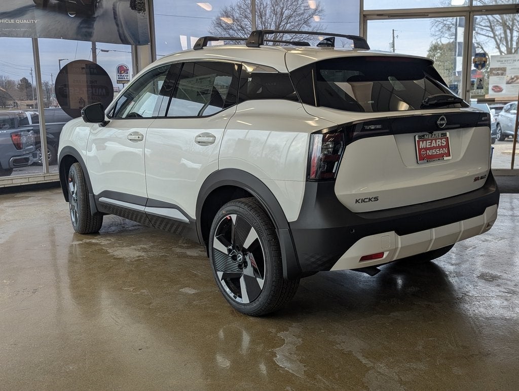 2026 Nissan Kicks SR
