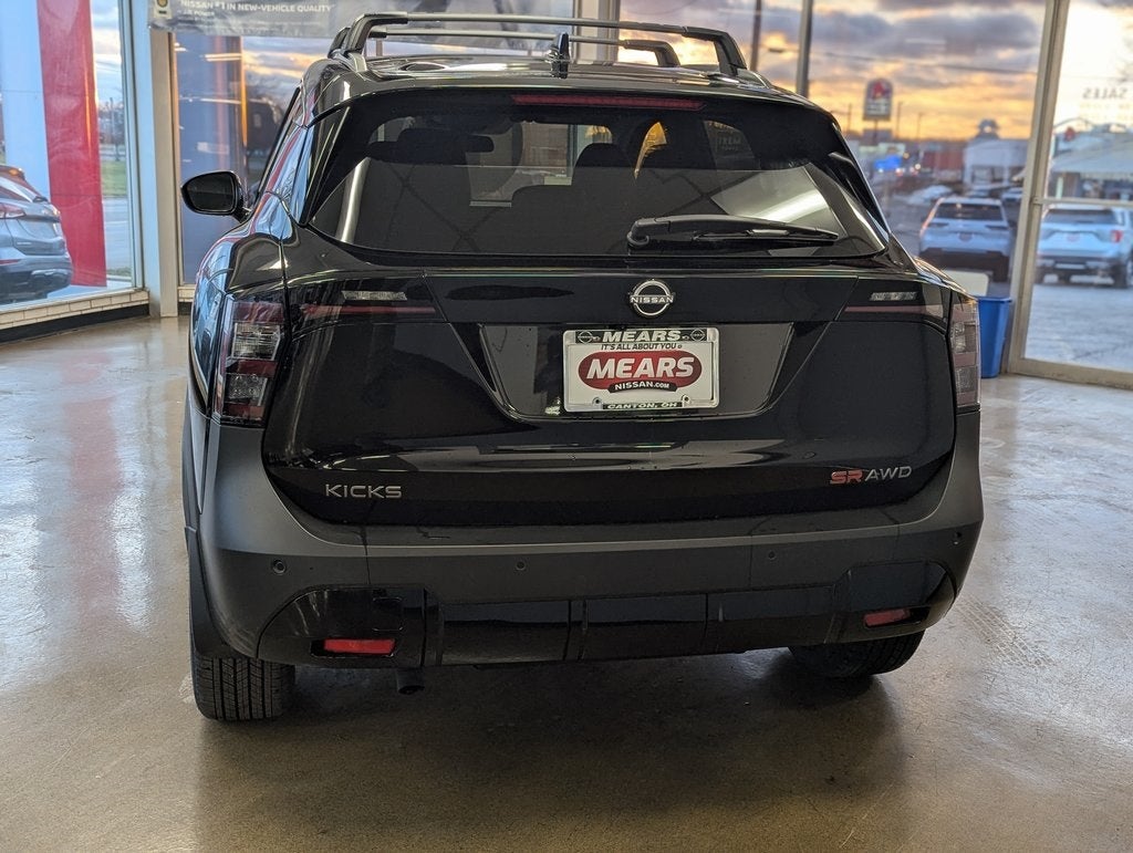2026 Nissan Kicks SR