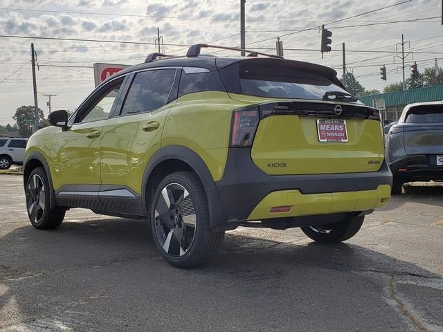 2026 Nissan Kicks SR