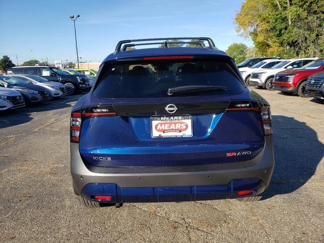 2026 Nissan Kicks SR