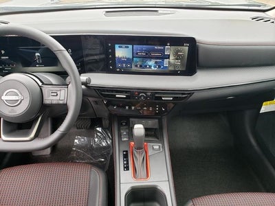 2025 Nissan Kicks SR