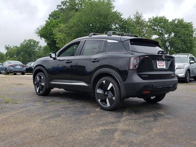 2025 Nissan Kicks SR