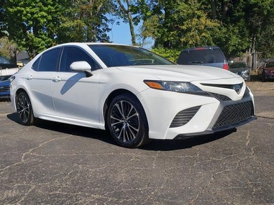 2018 Toyota Camry SE
