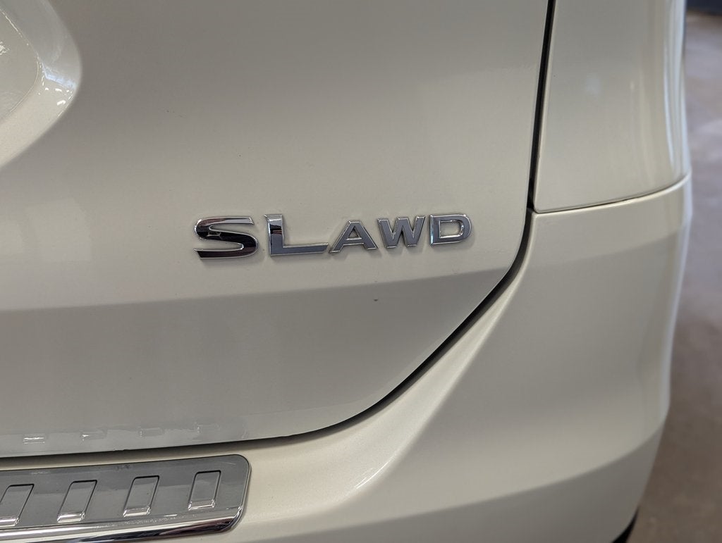 2016 Nissan Rogue SL Premium